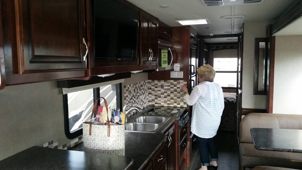 La Mesa RV Center Tucson | 3255 E Irvington Rd, Tucson, AZ 85714, USA | Phone: (833) 892-6543