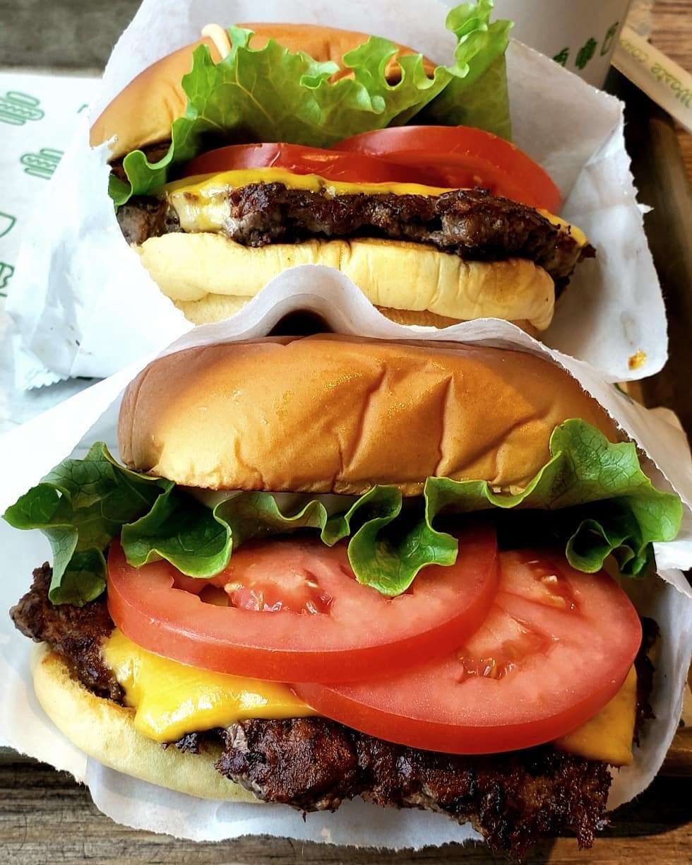 Shake Shack | 2655 Richmond Ave, Staten Island, NY 10314, USA | Phone: (929) 529-0513