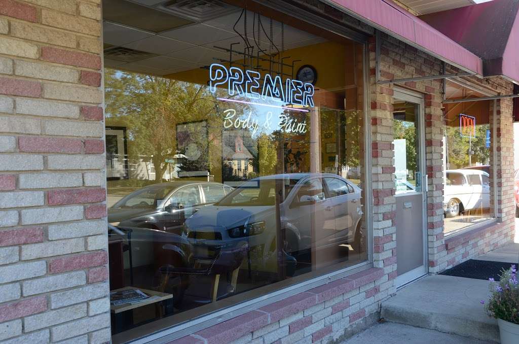 Premier Body & Paint | 805 N Grandview Blvd, Waukesha, WI 53188, USA | Phone: (262) 524-9669