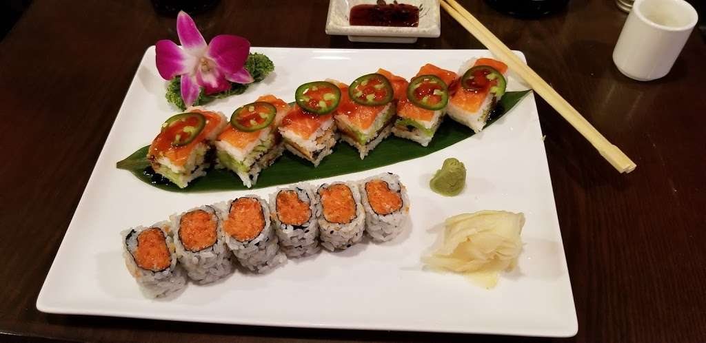 Suki Sushi | 365 Spotswood Englishtown Rd, Monroe Township, NJ 08831 | Phone: (732) 912-8500