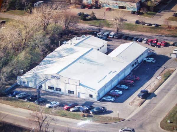 Suburban Auto Body Collision and Mechanical | 2989 Country Dr, Little Canada, MN 55117, USA | Phone: (651) 633-8900