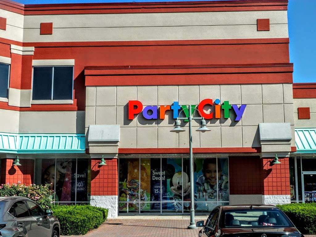 Party City | 509 River Rd, Edgewater, NJ 07020 | Phone: (201) 943-3966