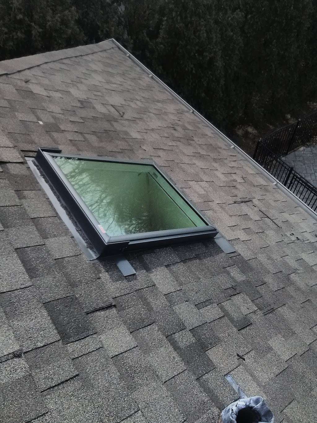 Joel B Roofing | 511 N Briggs St, Joliet, IL 60432, USA | Phone: (815) 671-1386