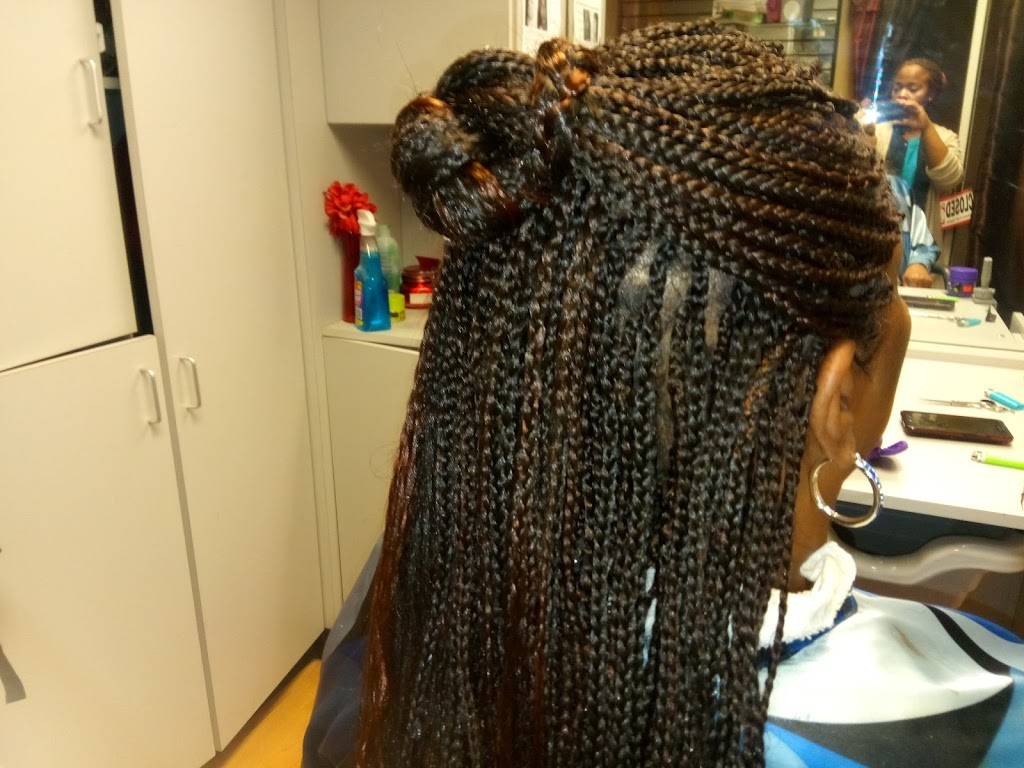 Golden Salon Services Braids In Plano | 910 W Parker Rd, Plano, TX 75075, USA | Phone: (214) 734-0044