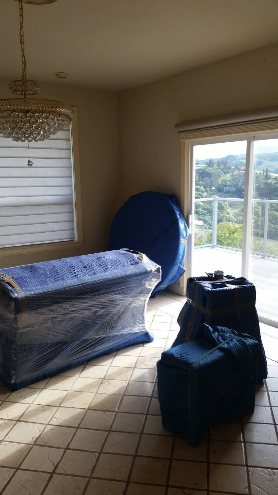 Universal Movers LLC | 539 Railroad Ave B, South San Francisco, CA 94080, USA | Phone: (650) 515-9860