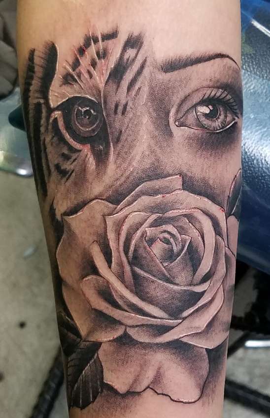 Skin Graphics Tattoos & Body Piercing | 1255 SW Loop 410 # 140, San Antonio, TX 78227, USA | Phone: (210) 645-6738