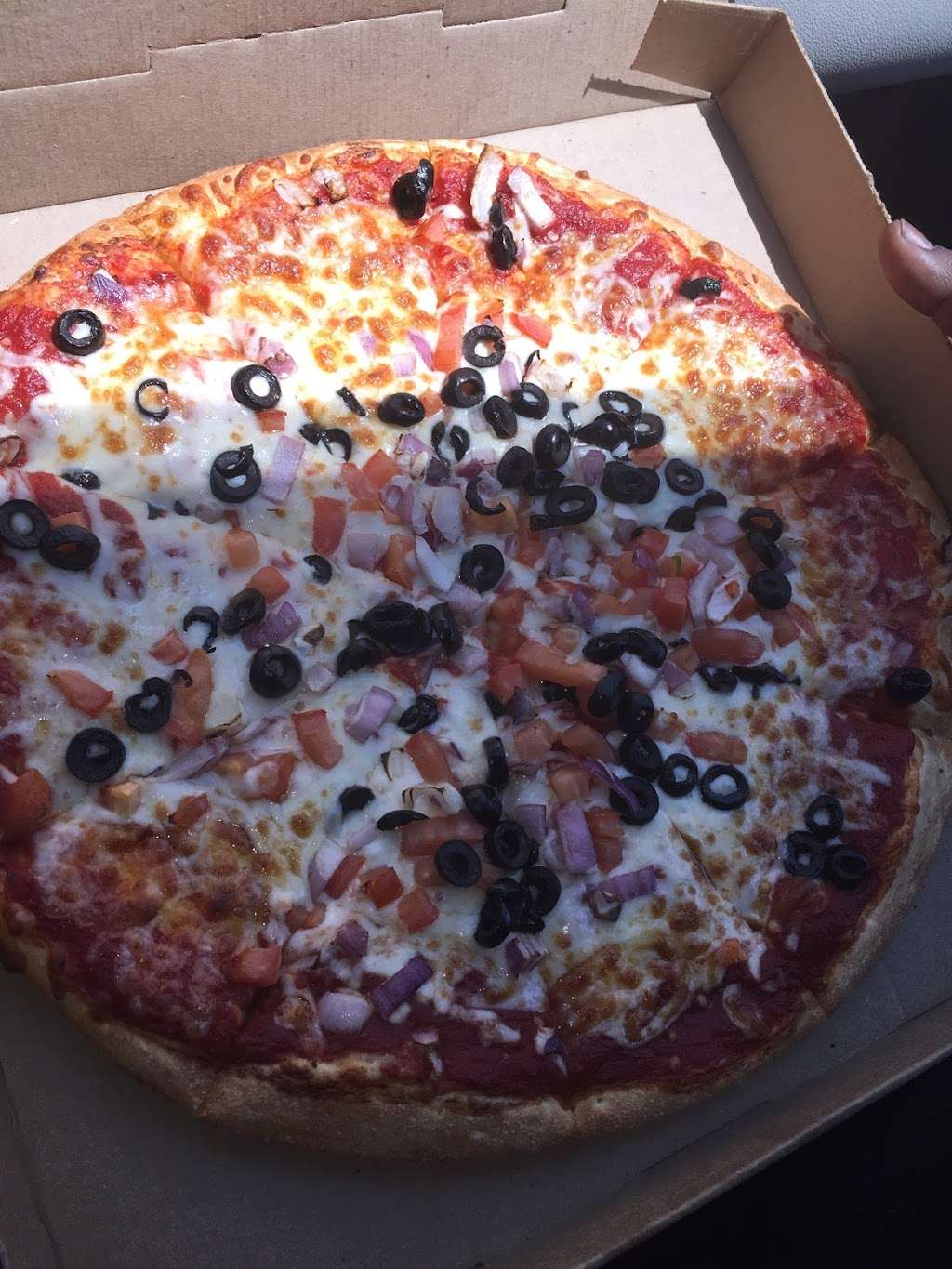 Papas Pizza To Go | 106 N Gaston St, Dallas, NC 28034, USA | Phone: (704) 923-0770
