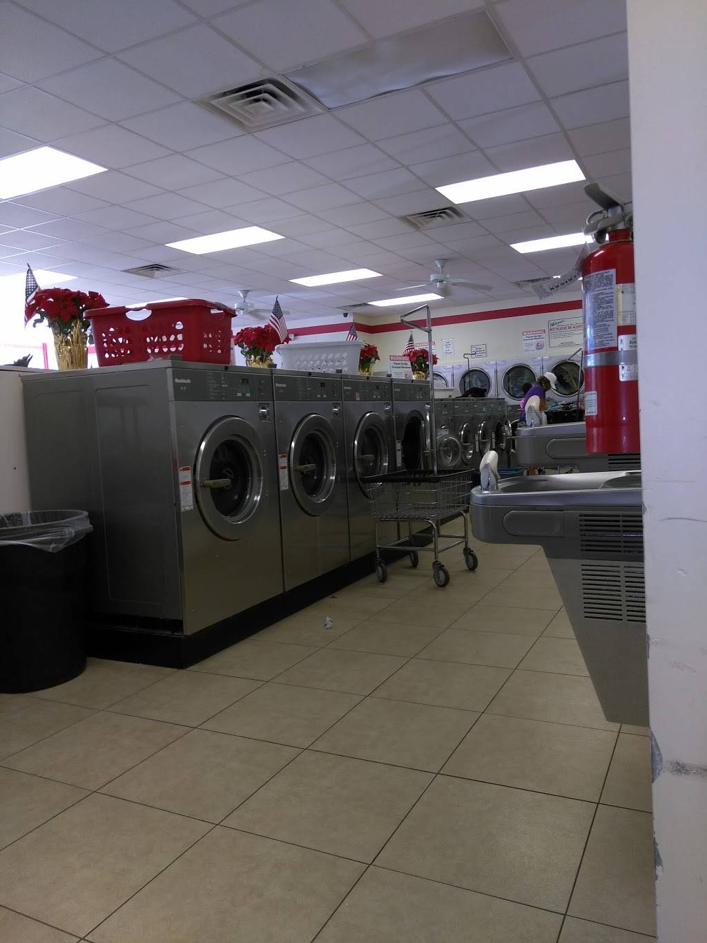 Coin Laundry San Juan | 5875 San Juan Ave, Jacksonville, FL 32210, USA | Phone: (904) 683-8315