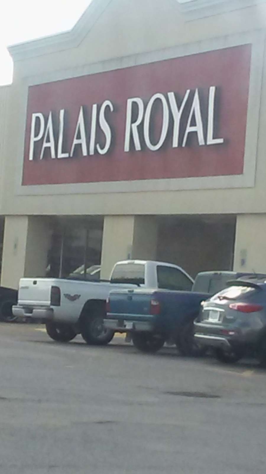 Palais Royal | 2323 N Main St, Liberty, TX 77575, USA | Phone: (936) 334-0400