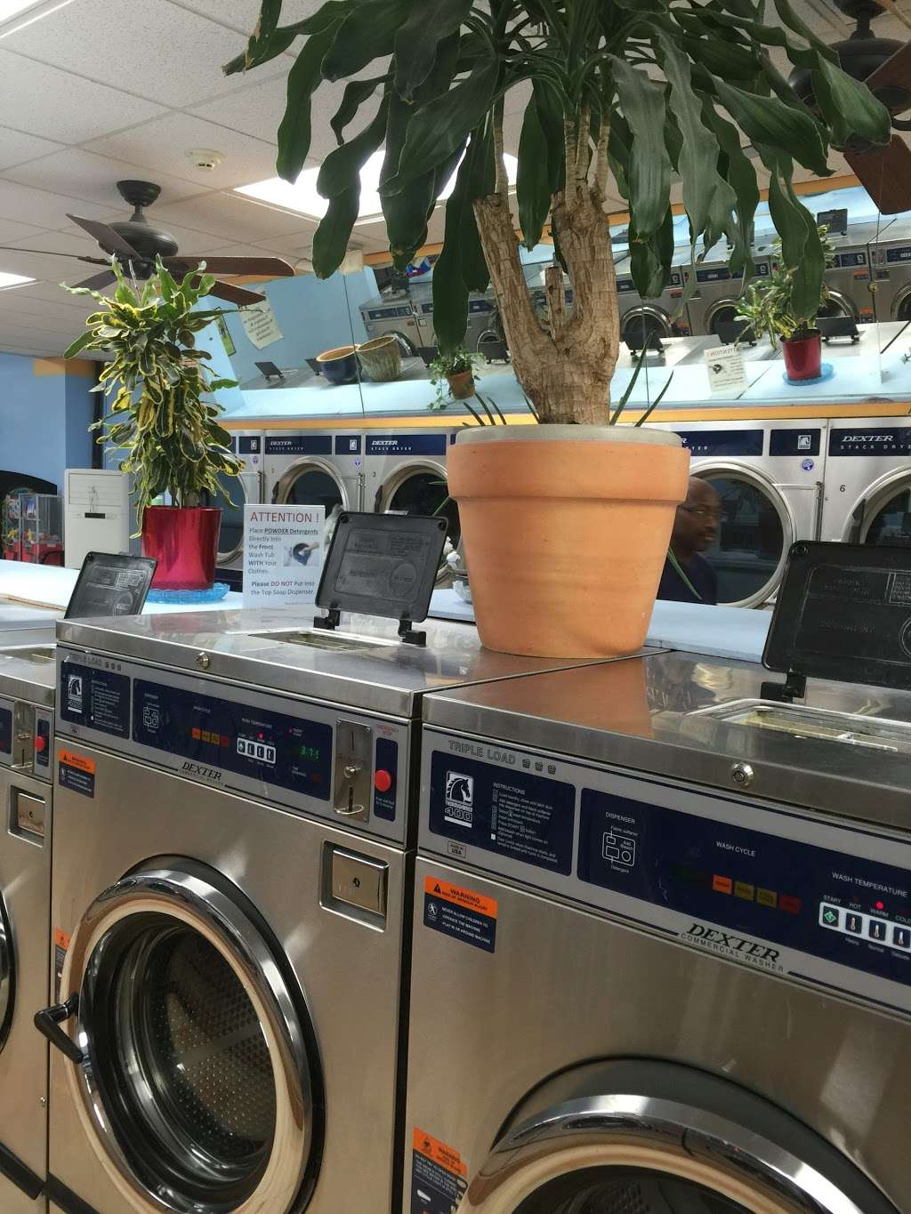 Ever Clean Laundromat and Drycleaner | 230 Rhode Island Ave, East Orange, NJ 07018 | Phone: (973) 675-6556