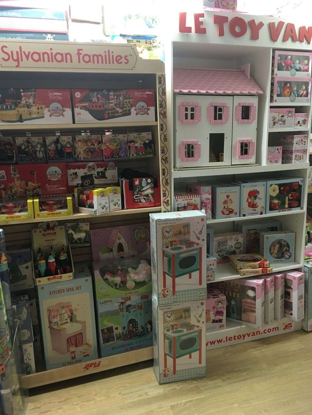 Cachao Toys | 142 Regents Park Rd, Camden Town, London NW1 8XL, UK | Phone: 020 7449 9057