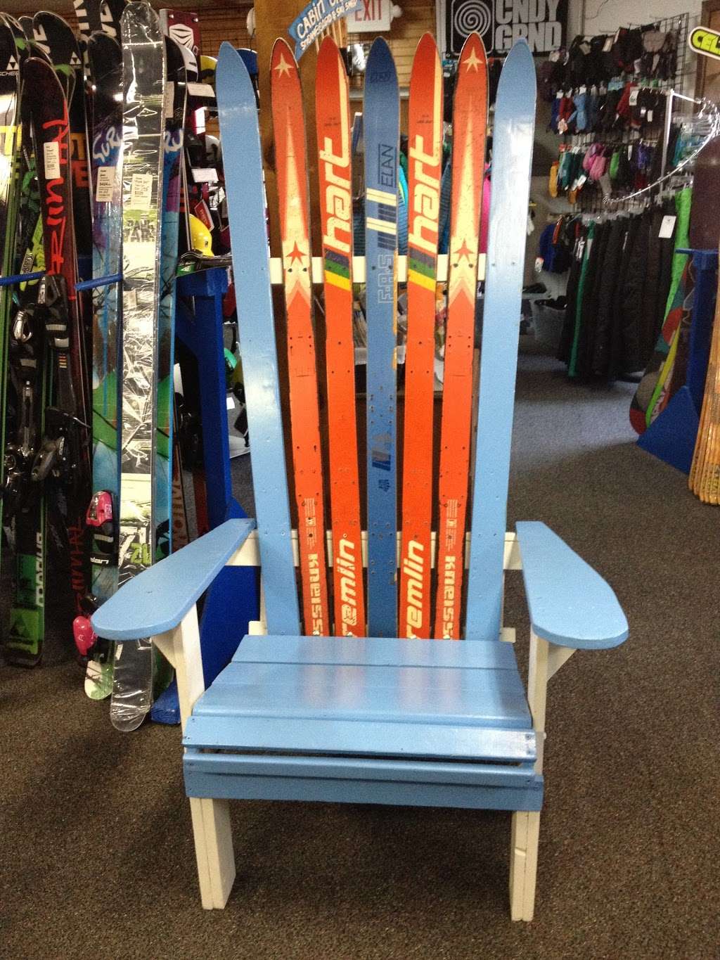 Cabin Craft Snowboard & Ski Shop | 2 Main St, Spring Mt, PA 19478, USA | Phone: (610) 287-7064