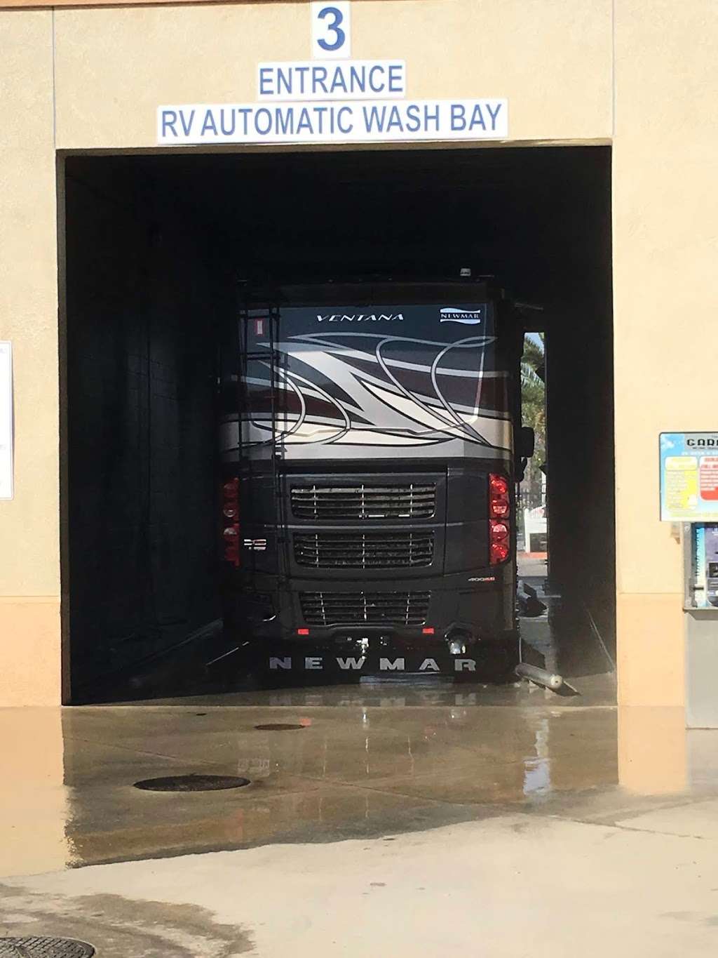 The Garage Mobile RV Wash | 25265 Pierson Rd, Homeland, CA 92548, USA | Phone: (951) 388-0065