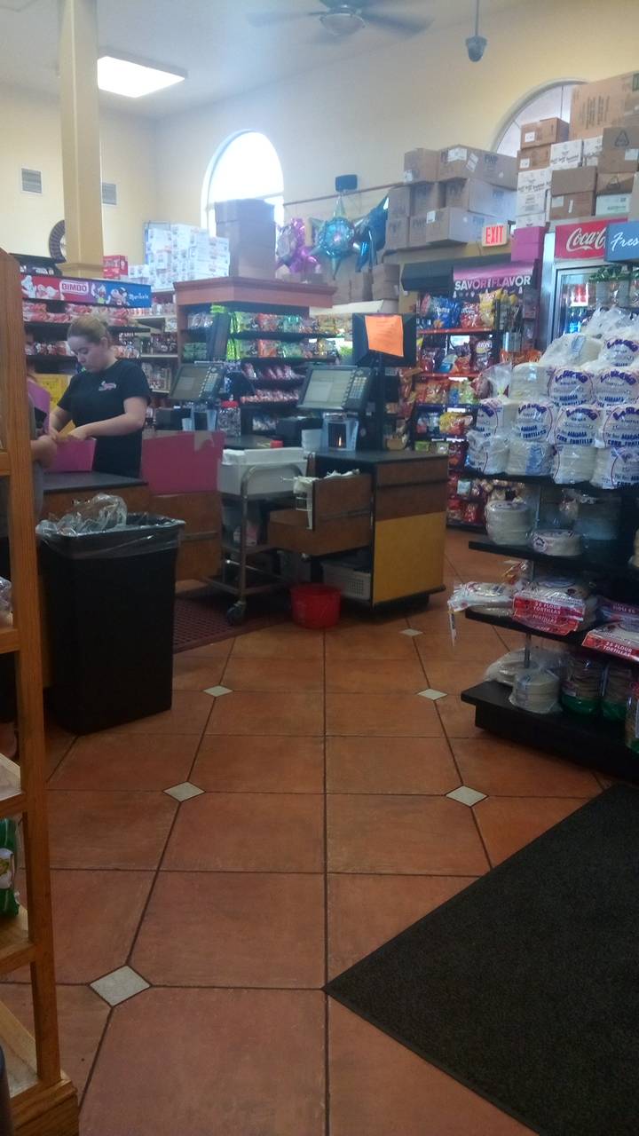 La Tapatia Market | 2606 E Main St, Stockton, CA 95205, USA | Phone: (209) 460-0163