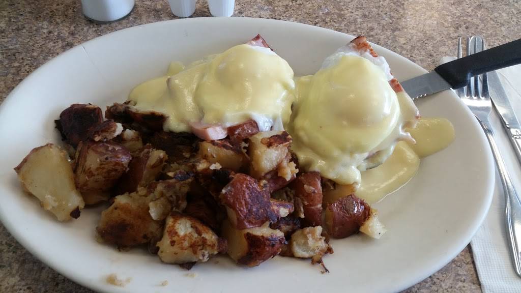 Mckays Breakfast & Lunch | 144 Franklin St, Quincy, MA 02169, USA | Phone: (617) 773-0099