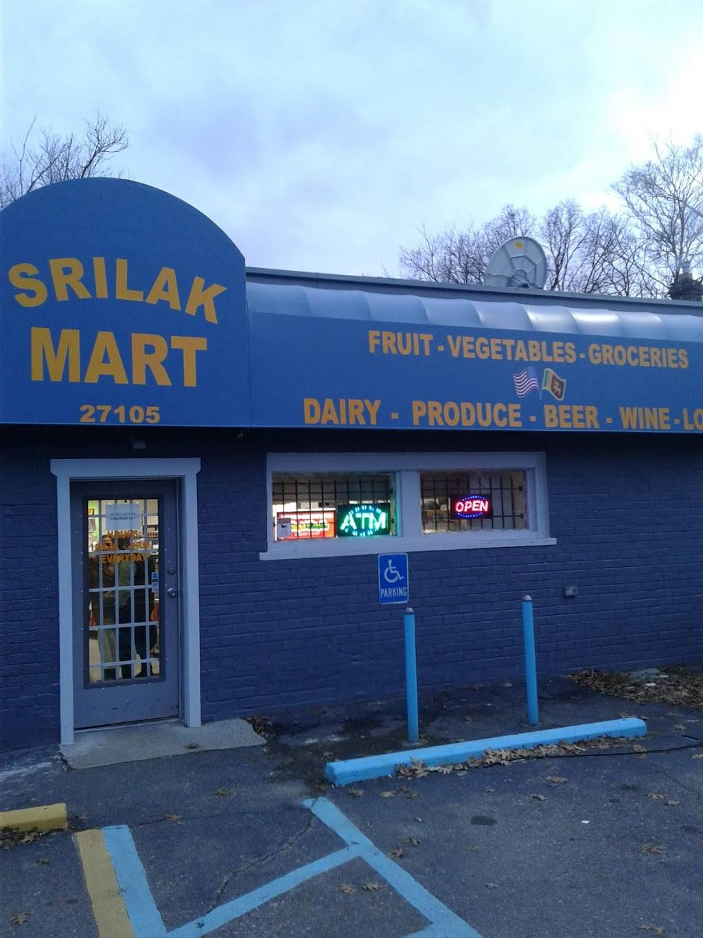 Shiawassee Market | 27150 Shiawassee St, Southfield, MI 48033, USA | Phone: (248) 352-4410