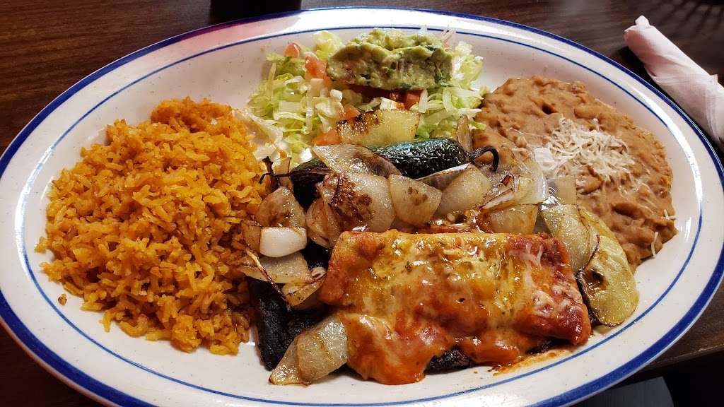 Mariachis Tacos | 1936 E Touhy Ave, Des Plaines, IL 60018, USA | Phone: (847) 813-5134