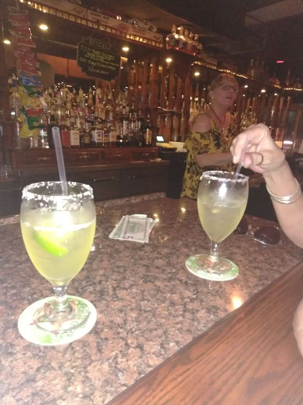 OBs Restaurant & Lounge | 1750 N Woodland Blvd, DeLand, FL 32720, USA | Phone: (386) 943-9600