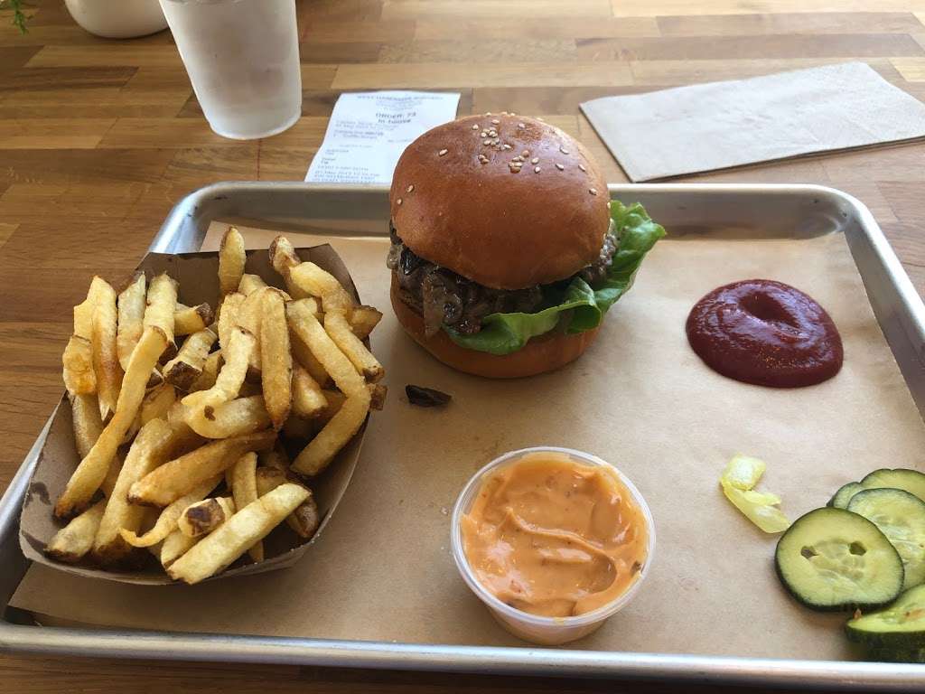 West Handmade Burgers | 18375 Sonoma Hwy, Sonoma, CA 95476, USA | Phone: (707) 343-1479