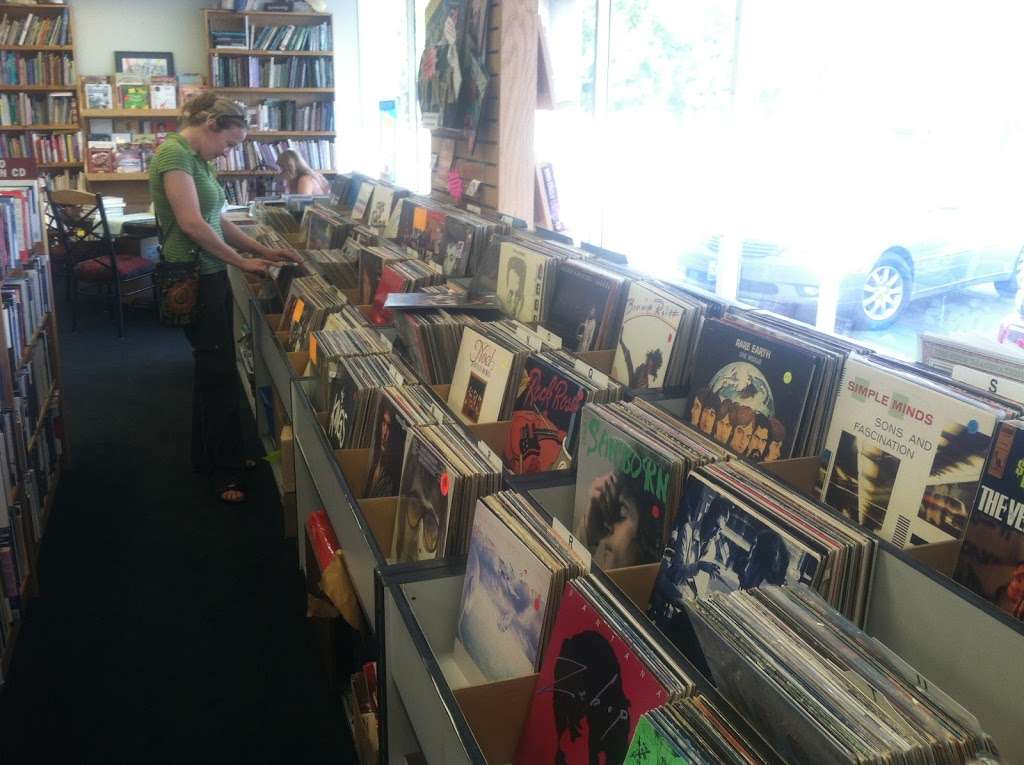 Cheap Kiss Records | 22 S Villa Ave, Villa Park, IL 60181, USA | Phone: (847) 414-9765