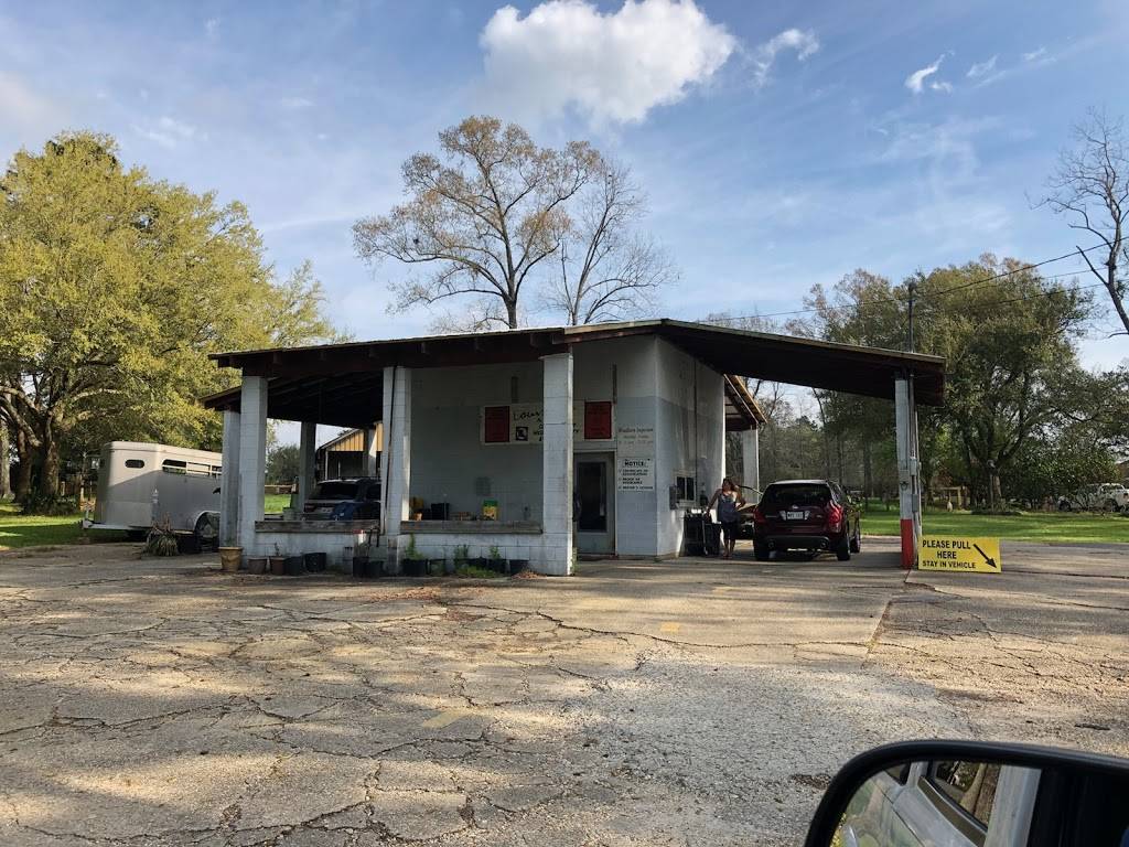 WOODLAWN MVI STATION in 16951 Tiger Bend Rd, Baton Rouge, LA 70817, USA
