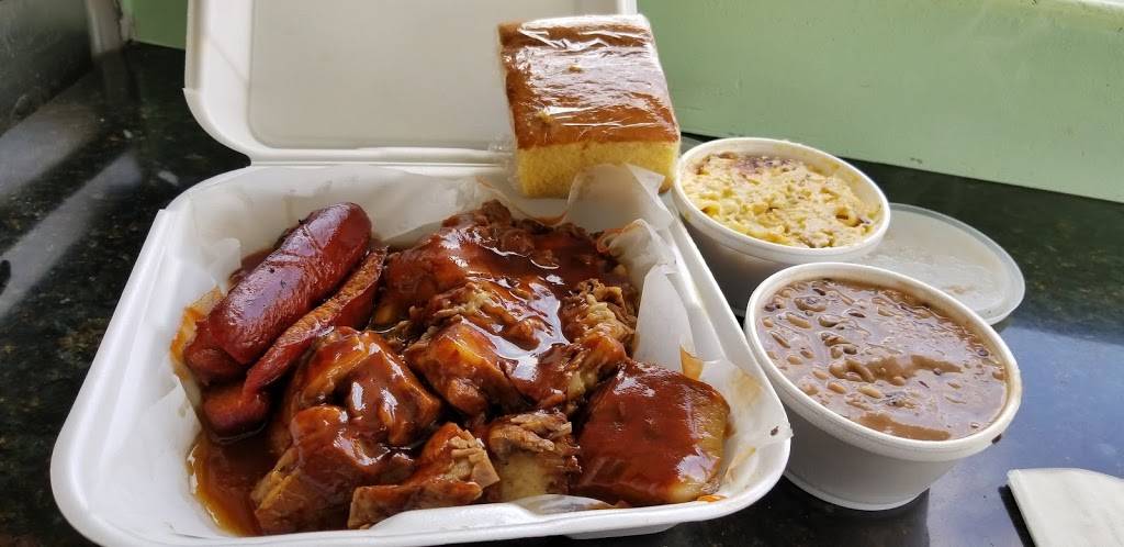 Hambones BBQ & PO Boys | 9342 Alondra Blvd, Bellflower, CA 90706, USA | Phone: (562) 920-1090