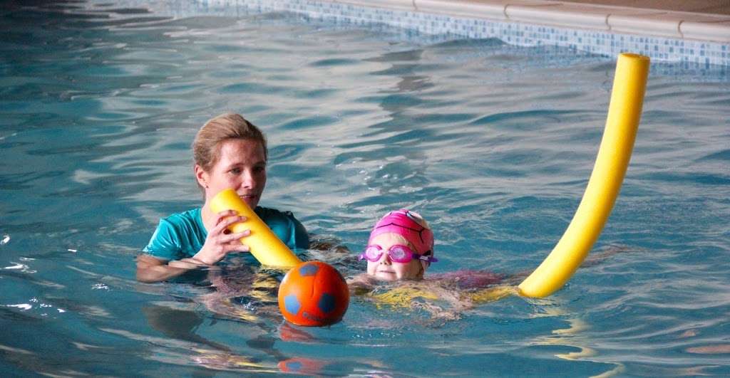 Swimstart | White Hall, Rose Cottage, Chelmsford Rd, Margaret Roding, Great Dunmow CM6 1QL, UK | Phone: 07962 802652