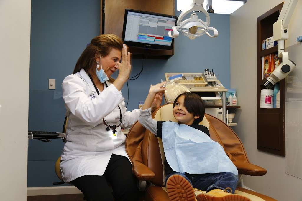 Neman Family Dentistry | 68-63 108th St #1j, Forest Hills, NY 11375, USA | Phone: (718) 263-1010