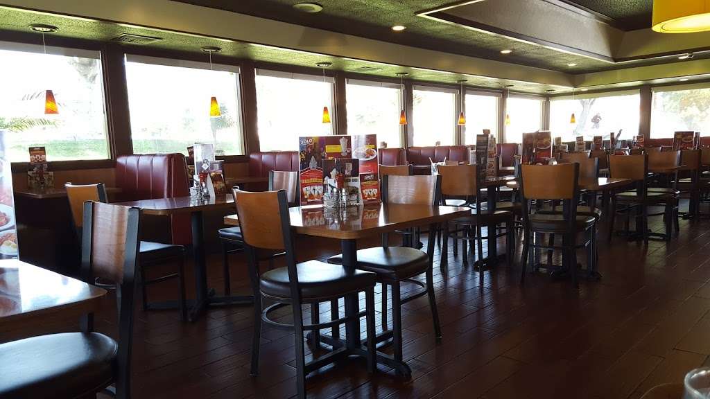 Dennys | 1060 Huntington Dr, Duarte, CA 91010, USA | Phone: (626) 256-9423