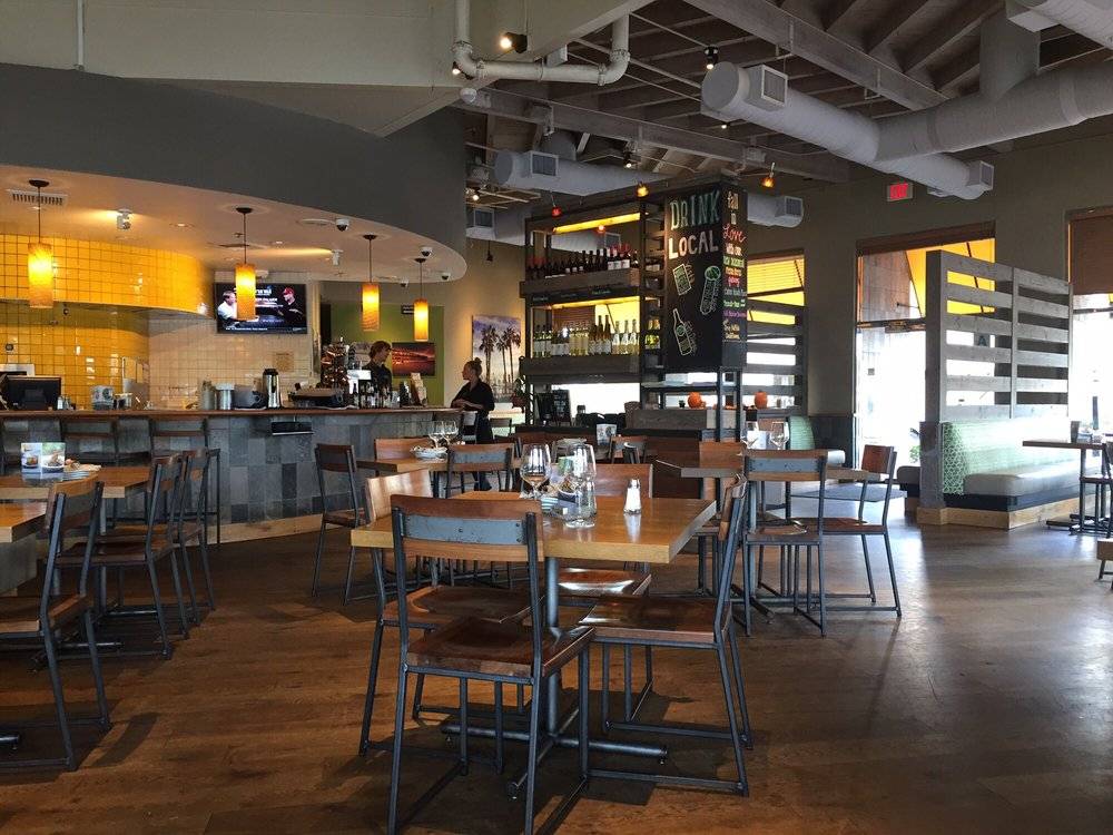 California Pizza Kitchen at Solana Beach | 437 S, Hwy 101, Solana Beach, CA 92075, USA | Phone: (858) 793-0999