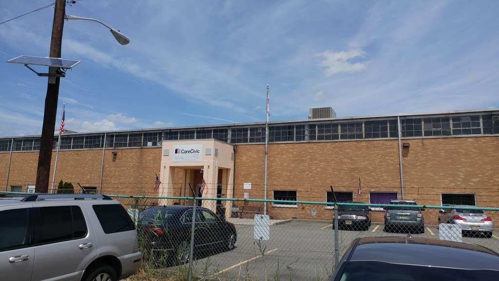 Elizabeth Detention Center | 625 Evans St, Elizabeth, NJ 07201, USA | Phone: (908) 352-3776