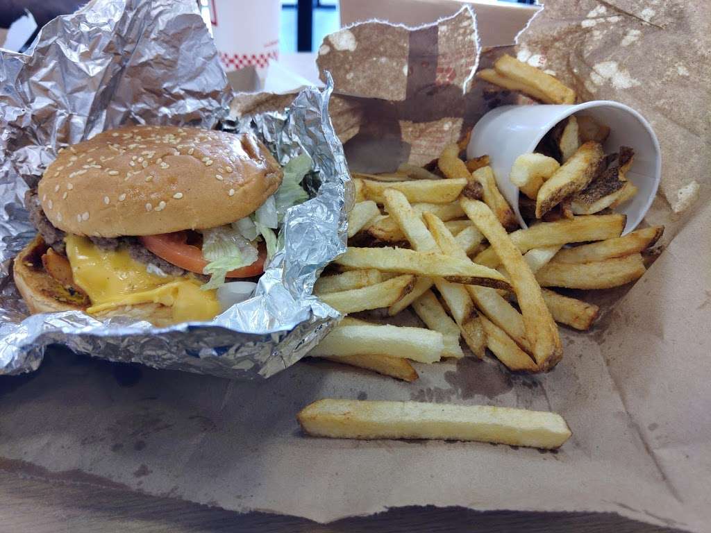 Five Guys | 1645 S Voss Rd, Houston, TX 77057, USA | Phone: (713) 783-5550