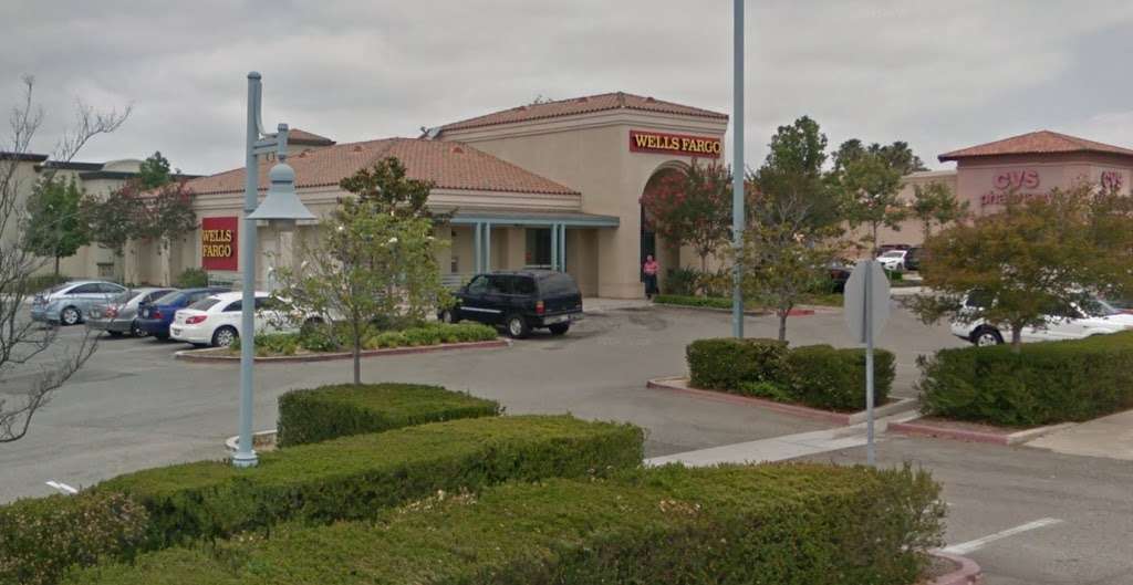 Wells Fargo Bank | 483 E Alessandro Blvd, Riverside, CA 92508, USA | Phone: (951) 328-2880