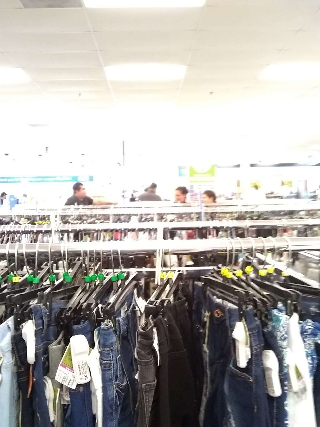Ross Dress for Less | 3040 Gulf Fwy S, Dickinson, TX 77539, USA | Phone: (281) 534-4504