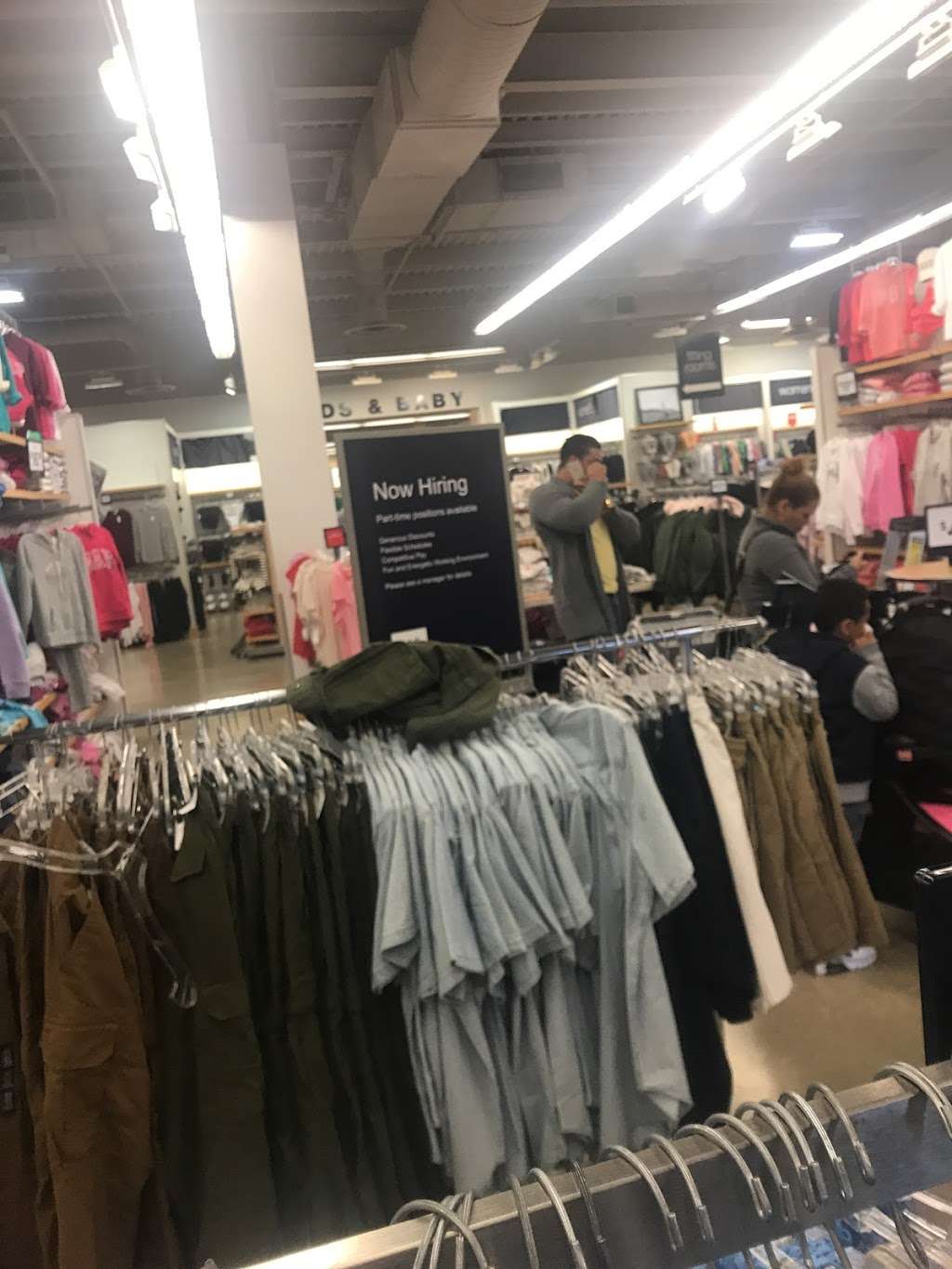 gap outlet near me now