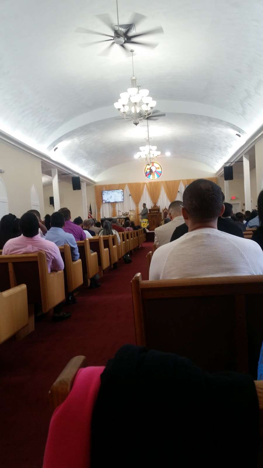 Assembly of God Church-Spanish | 14 Vine St, Lawrence, MA 01841, USA | Phone: (978) 682-5422