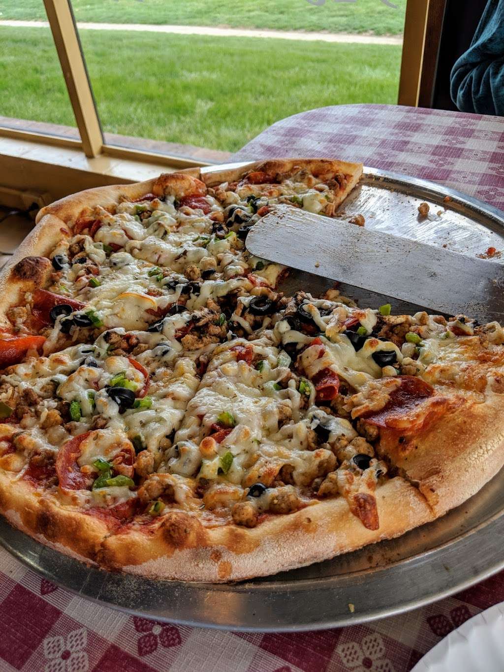 Four Seasons Pizza & Pasta | 7820 Quivira Rd, Lenexa, KS 66216, USA | Phone: (913) 248-1554