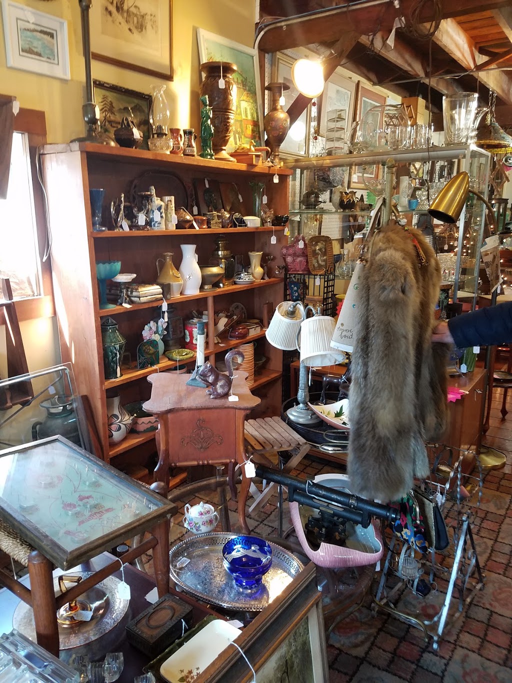 Old Lumberyard Antiques | 113 7th St, Milford, PA 18337, USA | Phone: (570) 409-8636