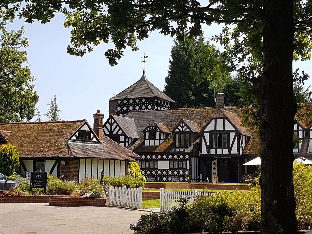 Hever Hotel | Hever Rd, Edenbridge TN8 7NP, UK | Phone: 01732 700700