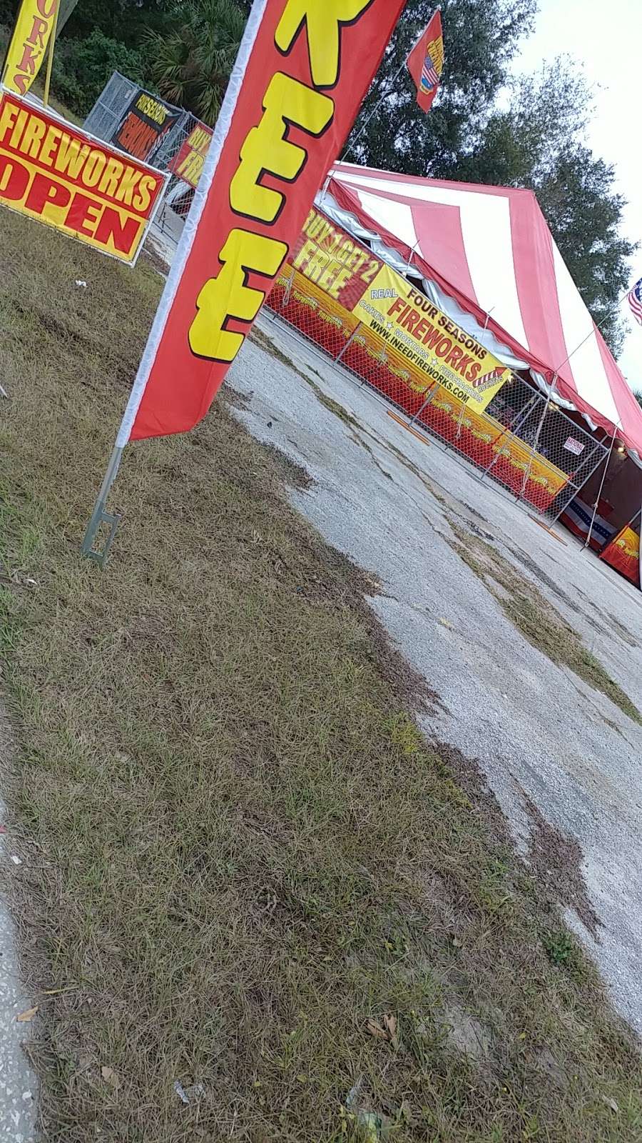 Fireworks | 2250 W Orange Blossom Trail, Apopka, FL 32712 | Phone: (386) 589-5926