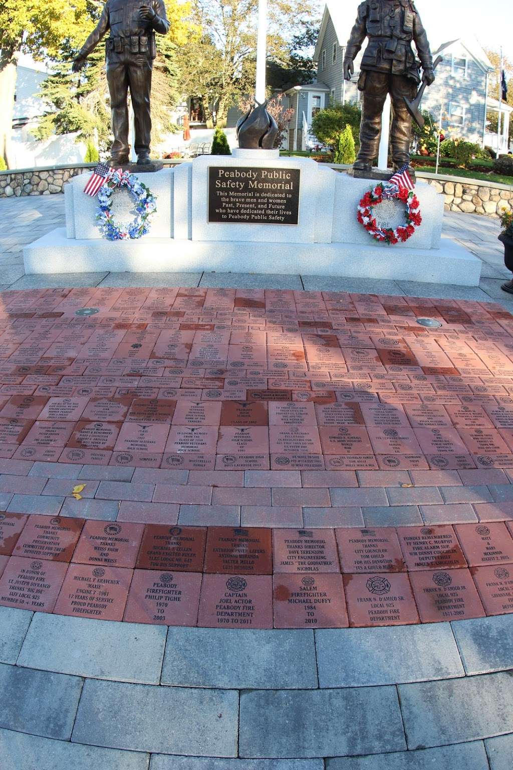 Peabody Fire and Police Memorial | 1 Palmer Ave, Peabody, MA 01960, USA | Phone: (978) 595-1106