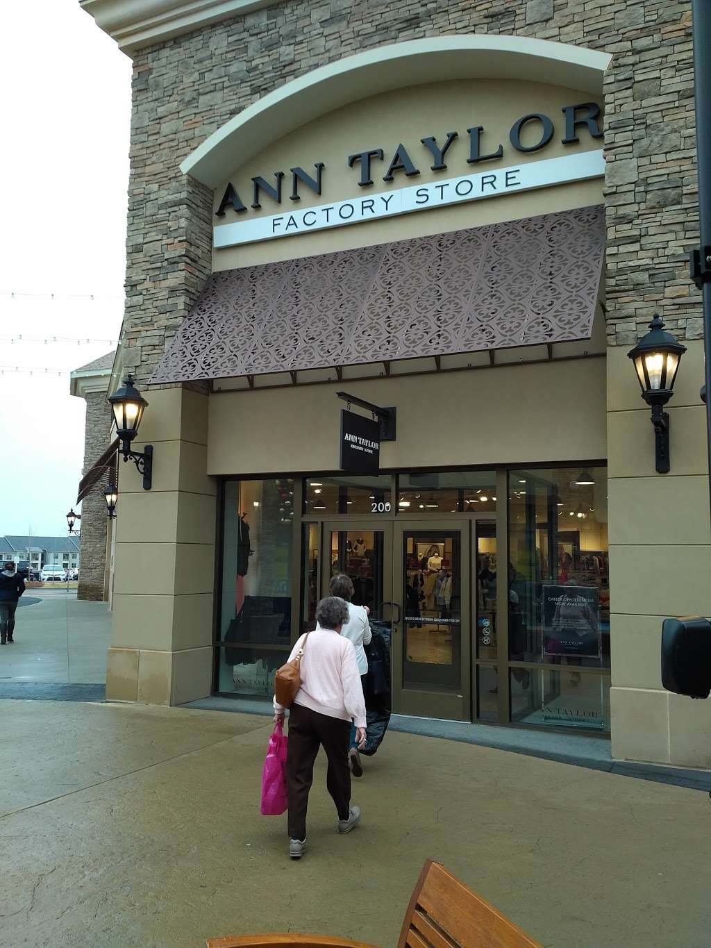 Ann Taylor Factory Store | 5404 New Fashion Way, Charlotte, NC 28278, USA | Phone: (704) 588-7968