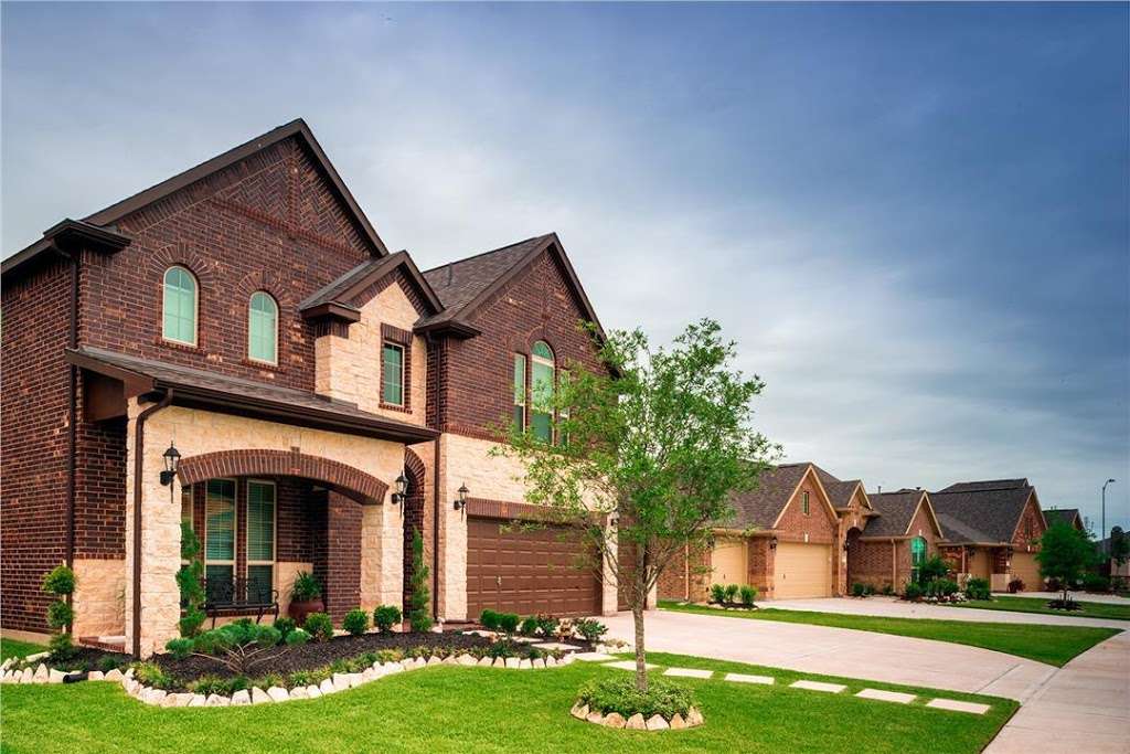 M/I Homes Young Ranch - 60-Foot Wide Homesites | 1702 Orchard Berry, Katy, TX 77494, USA | Phone: (281) 223-1602