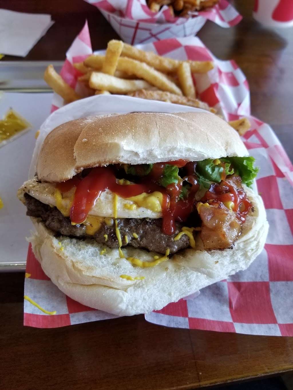 Burnet Burger Plus | 150 US-22, Dunellen, NJ 08812 | Phone: (732) 529-6904