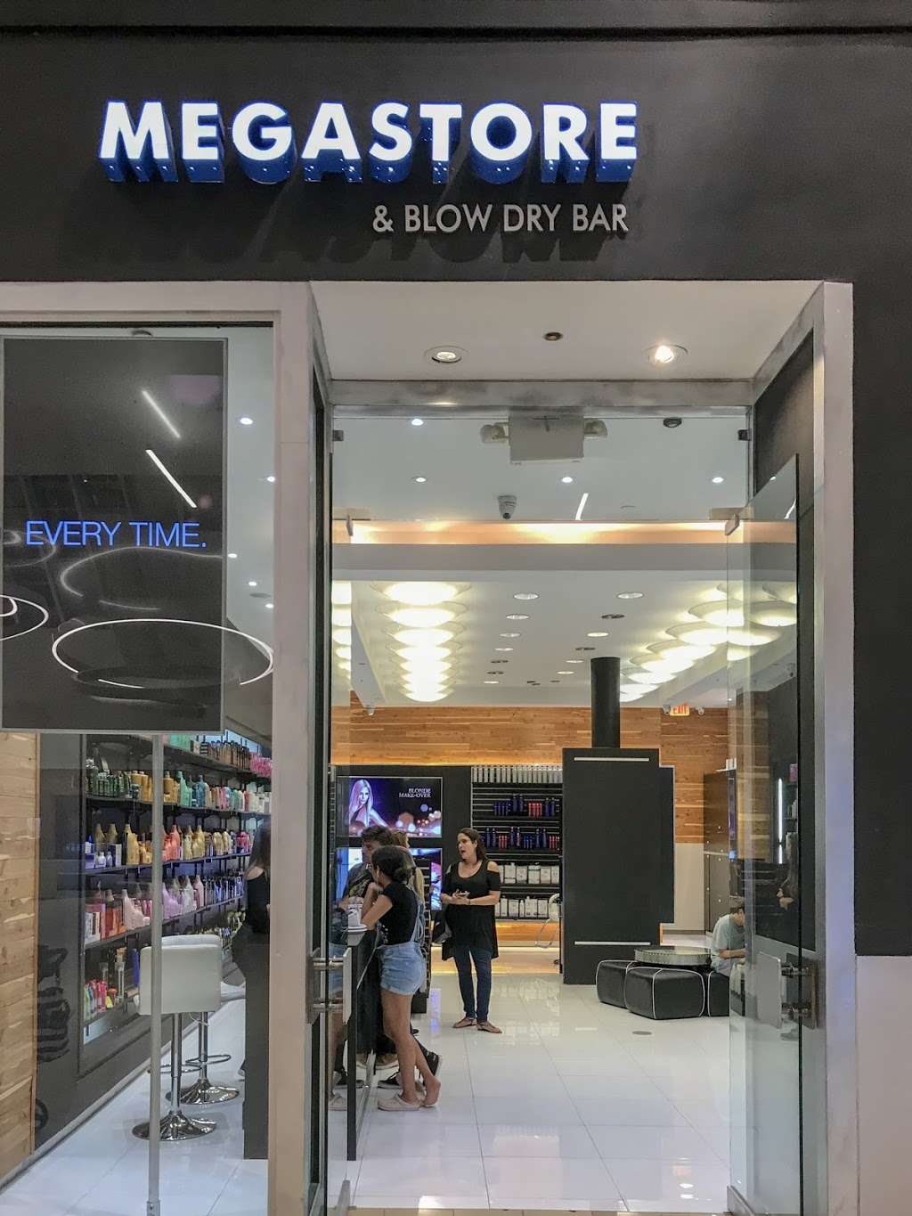 Megastore Lifestyle 8001 S Orange Blossom Trail Orlando Fl 32809 Usa