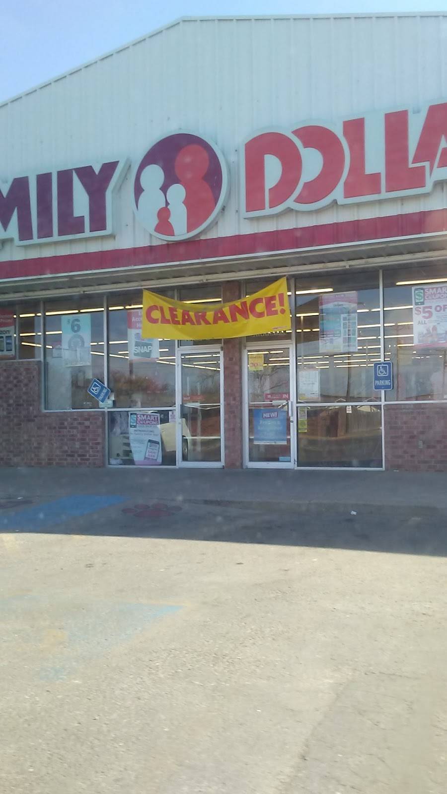 Family Dollar | 1505 W Division St, Slaton, TX 79364, USA | Phone: (806) 828-3795