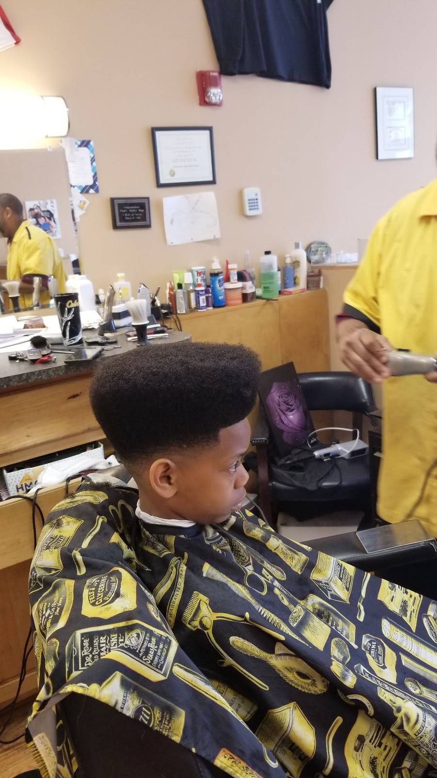 Pauls Barber Shop | 1030 N Rogers Ln # 119, Raleigh, NC 27610, USA | Phone: (919) 792-9540