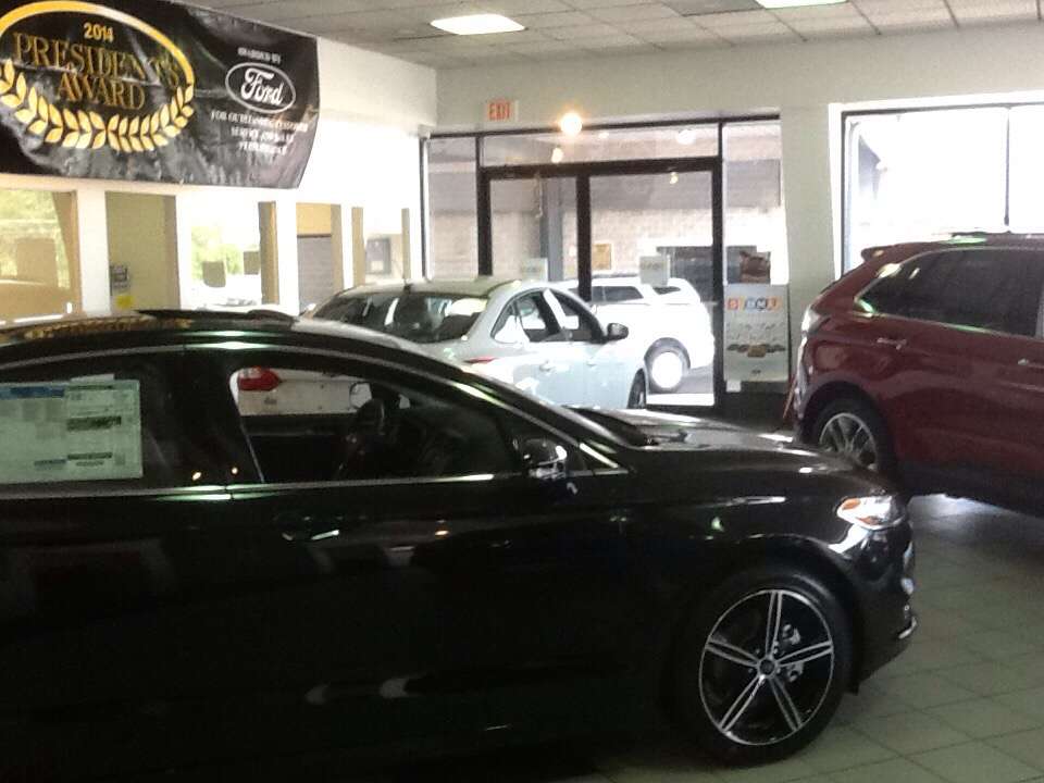 Coccia Ford Lincoln Inc | 577 E Main St, Wilkes-Barre, PA 18702, USA | Phone: (570) 823-8888