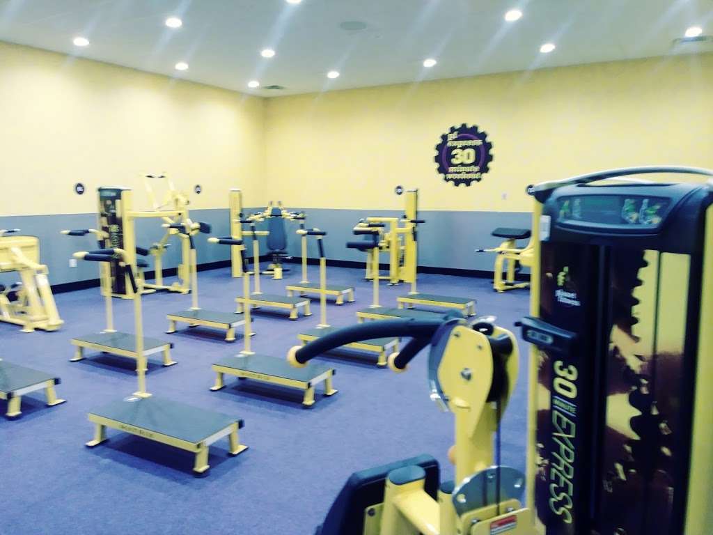 Planet Fitness | 825 S Kuner Rd, Brighton, CO 80601 | Phone: (720) 204-2400