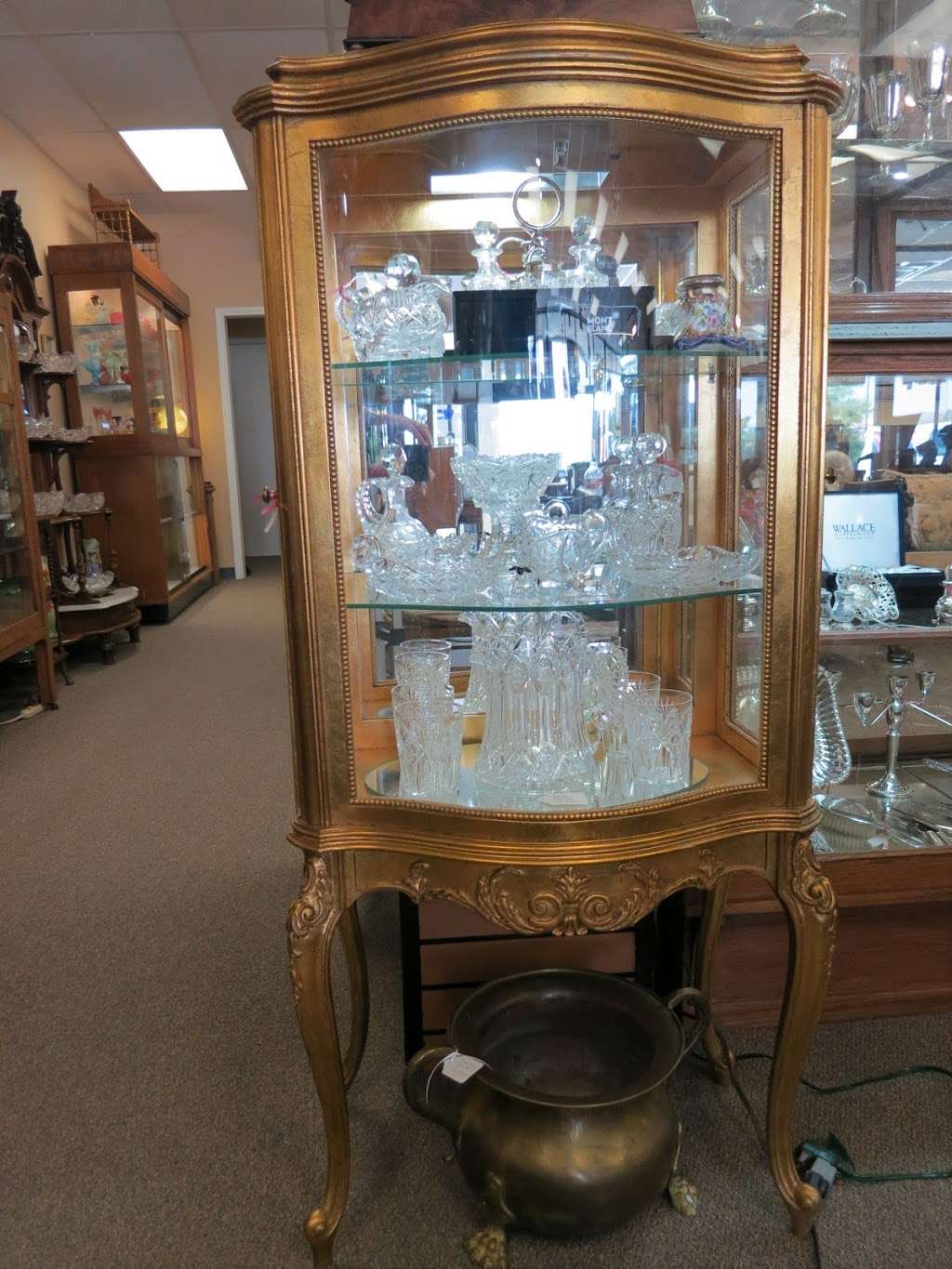 Crossroads Antiques | 1122 W Dallas St, Conroe, TX 77301, USA | Phone: (936) 539-5113